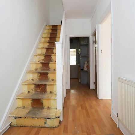 Ritz Place 3 Northolt  Kültér fotó