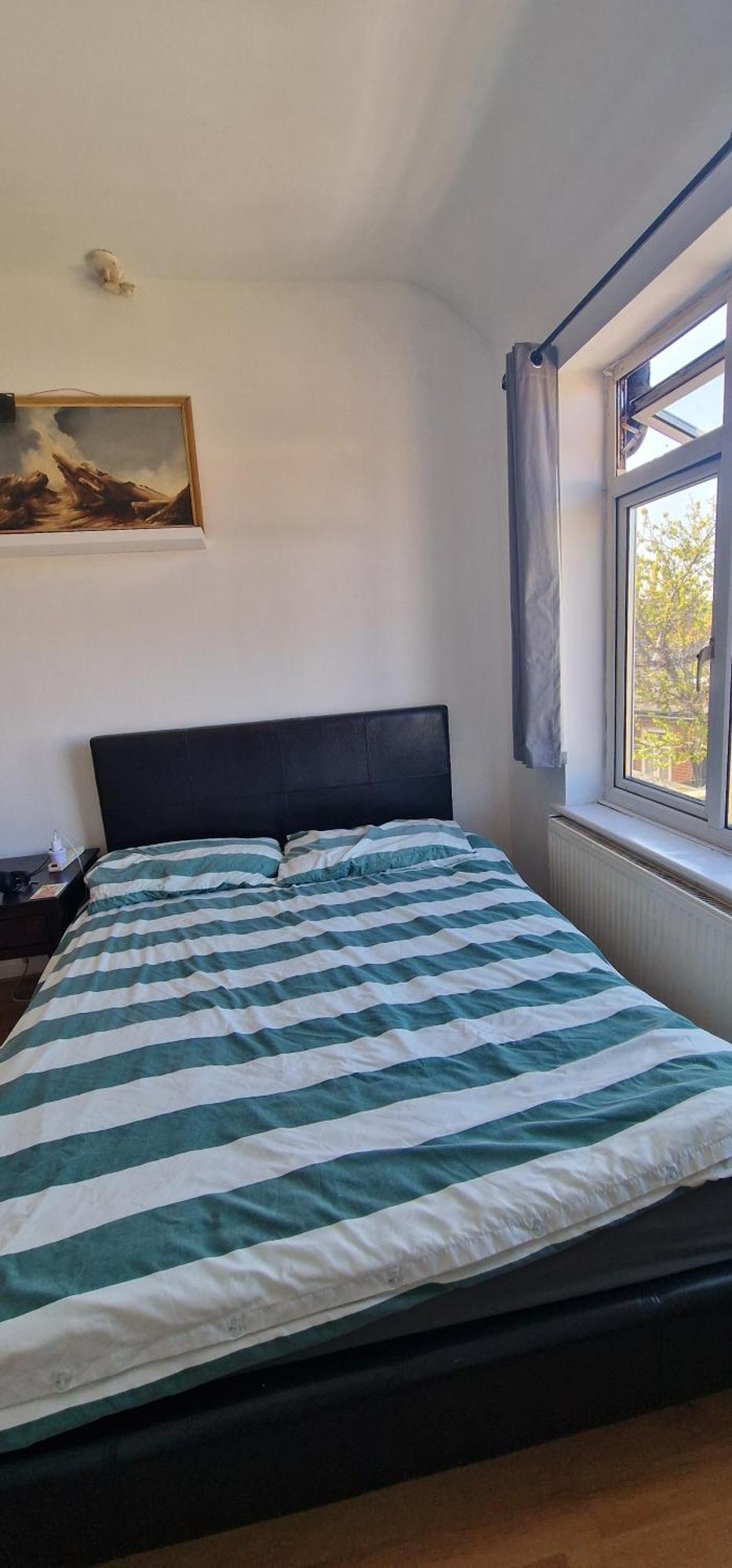 Ritz Place 3 Northolt  Szoba fotó